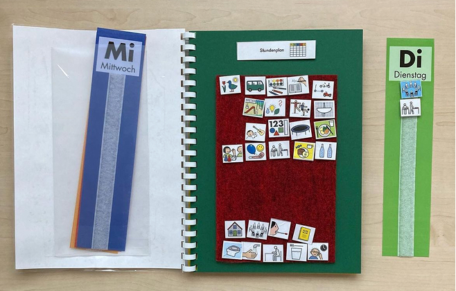 Picture of analogue pictogram calendars.